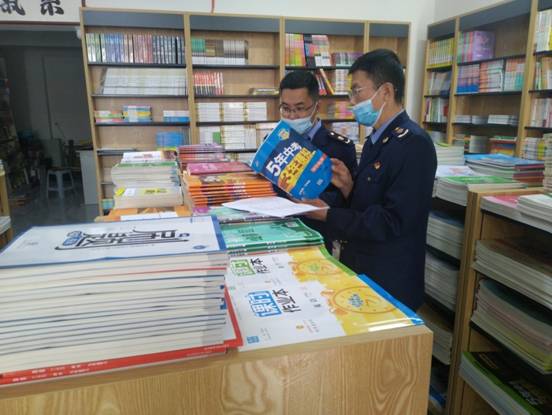 敦化市市場監管局開展學生文化用品專項檢查，守護青少年健康成長